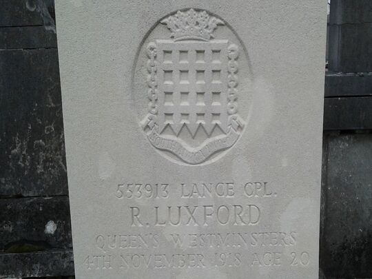 Détail de la tombe d'un soldat anglais mort le 4 novembre 1918