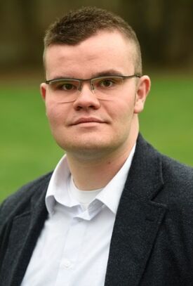 M Thomas HALLUIN